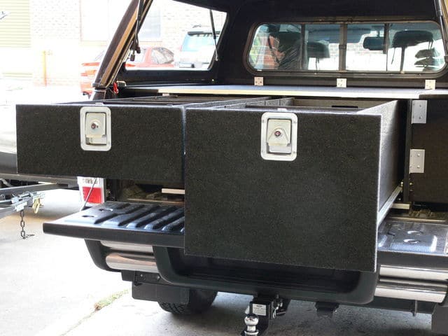 Dual Cab 3 Drawer Unit