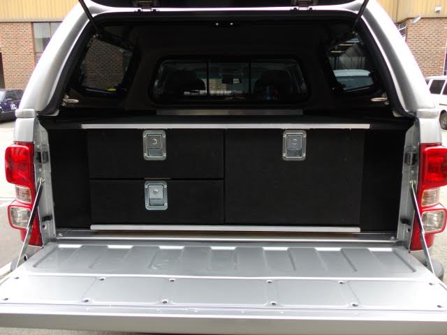 Three Drawer Unit