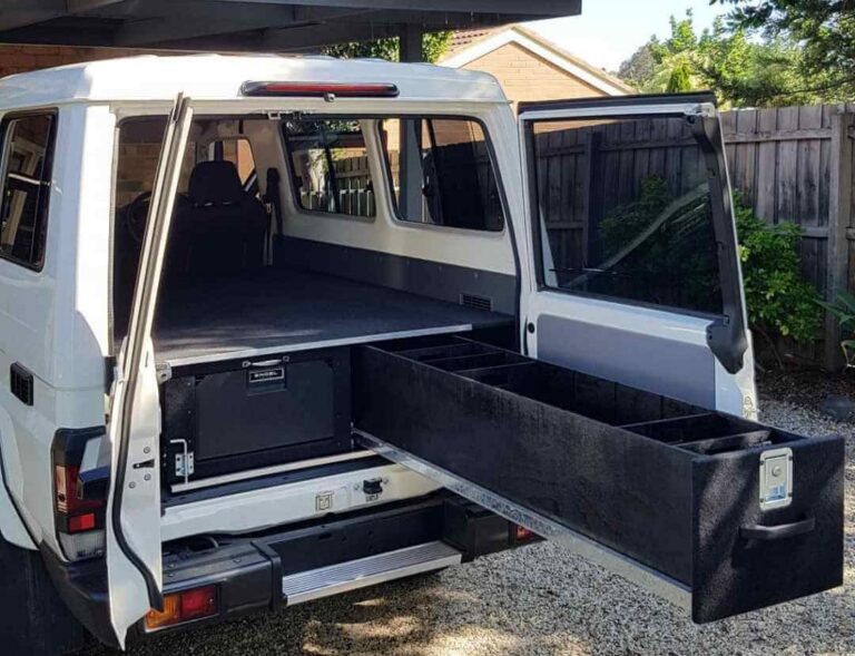 4WD camping trailer drawers